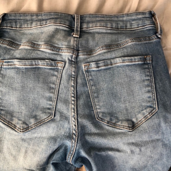 Old navy jeans - Picture 2 of 3